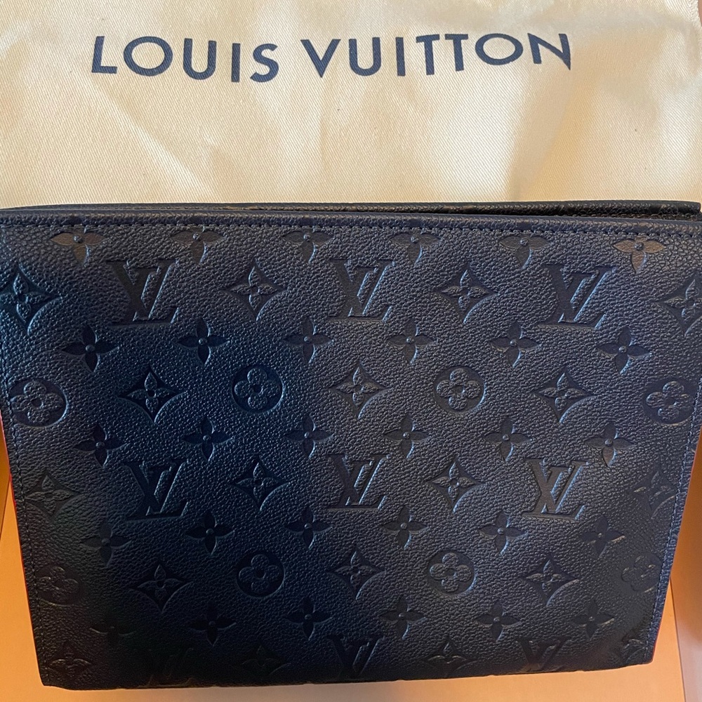 Louis Vuitton 26 Pouch in Empreinte